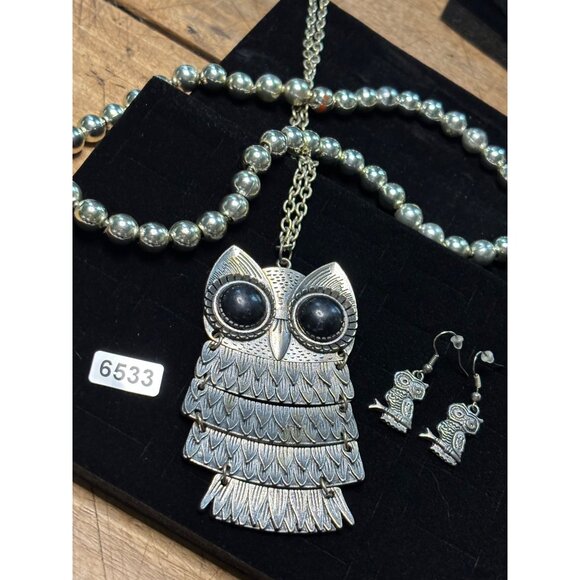 Vintage Silver Owl Pendant Necklace & Earrings Set 18 Chain Articulated Pendant - Picture 1 of 12